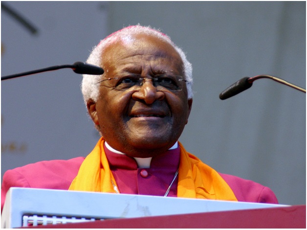 Tutu warns African leaders not to withdraw from ICC