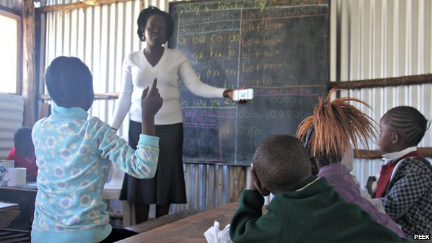 ‘Pocket optician’ trialled in Kenyan schools
