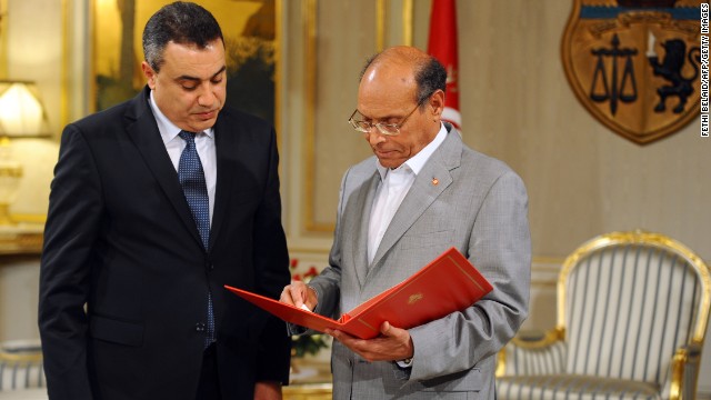 Tunisia approves new constitution, appoints new government