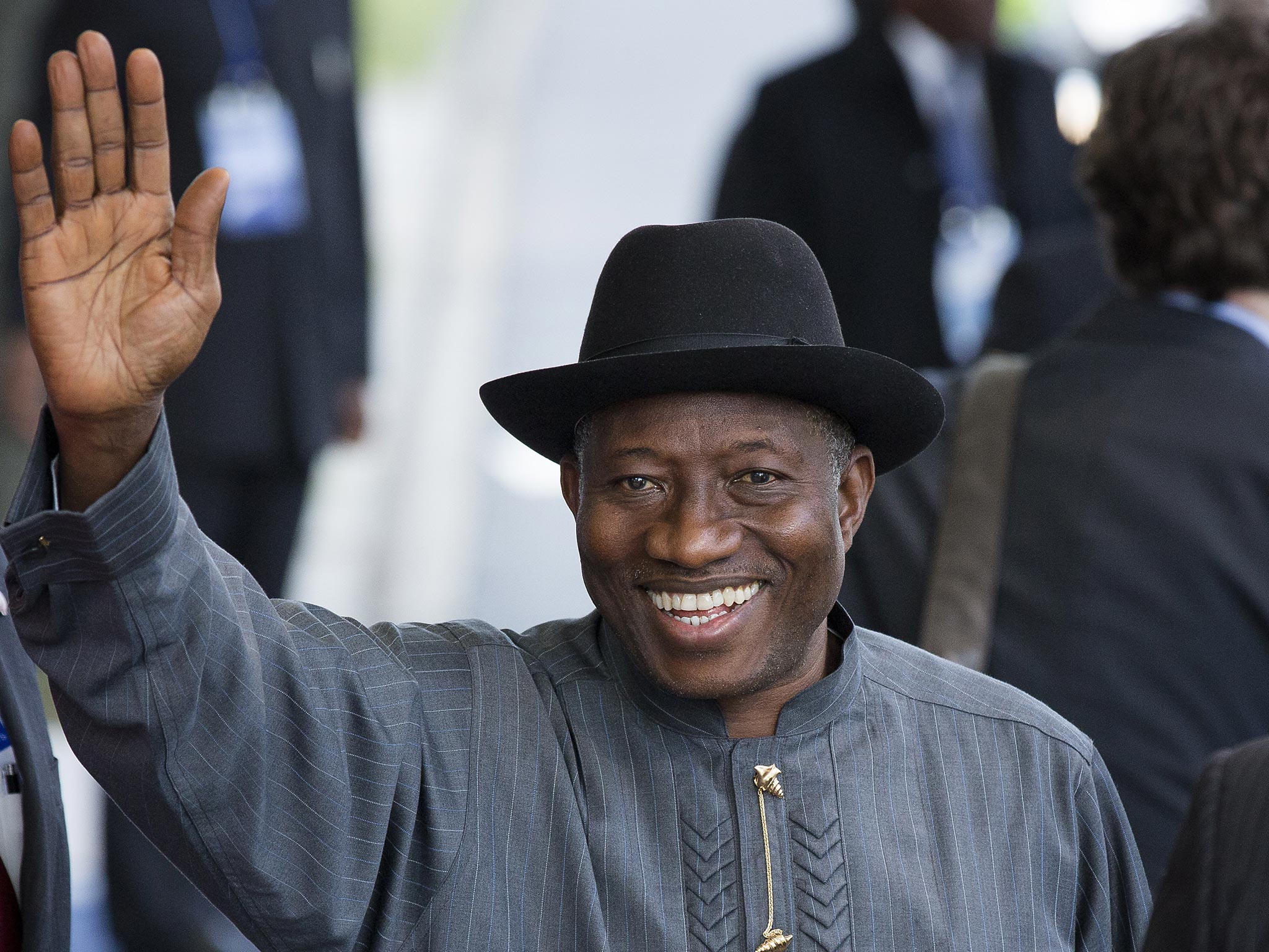 Nigeria 2015 Election: – Goodluck Jonathan Picks PDP Nomination Forms for Re-Election