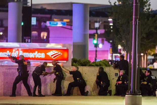 Snipers Kill Five Dallas Police during Protest over Black Shootings