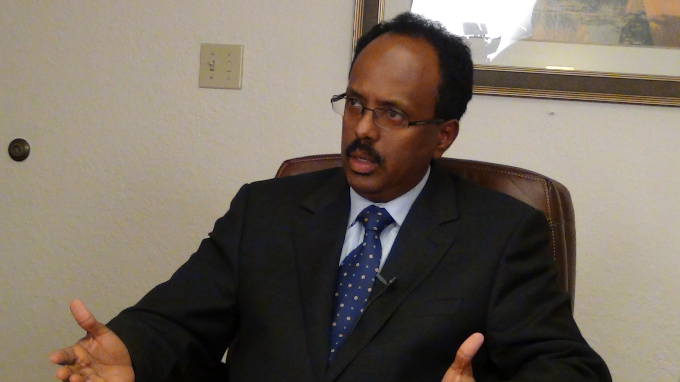 Somalis Celebrate Election of Former U.S. State Worker as President