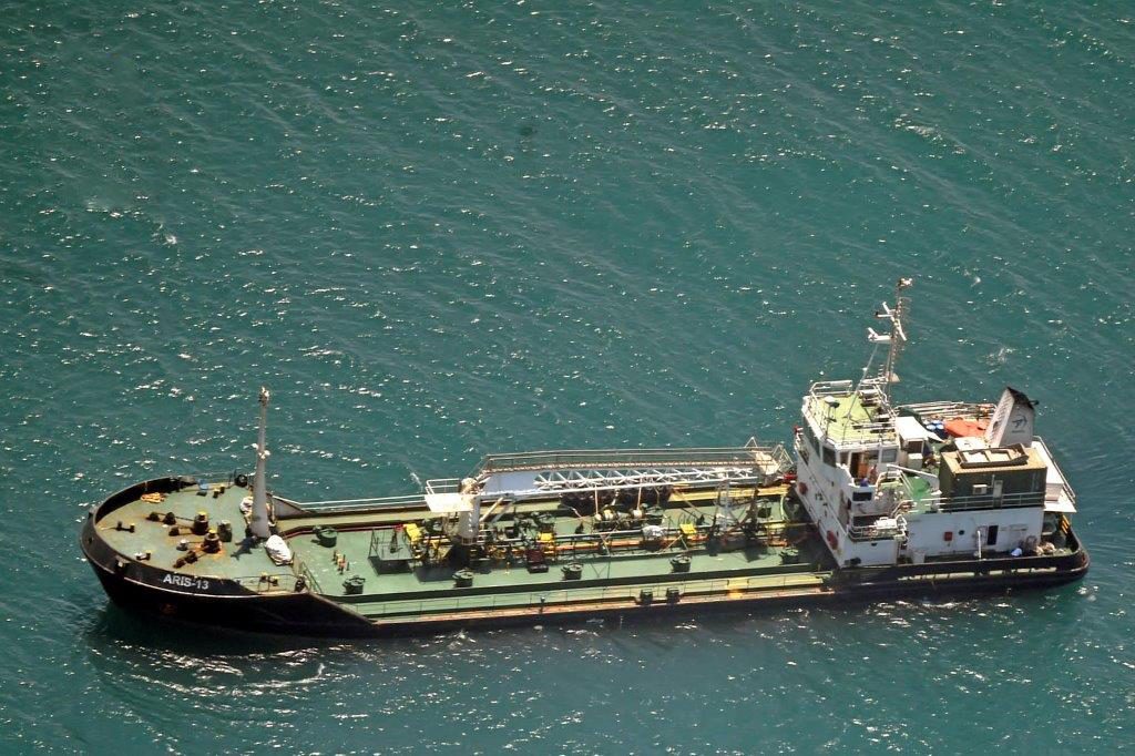 Somali Maritime Forces Exchange fire with Pirates aboard hijacked Vessel