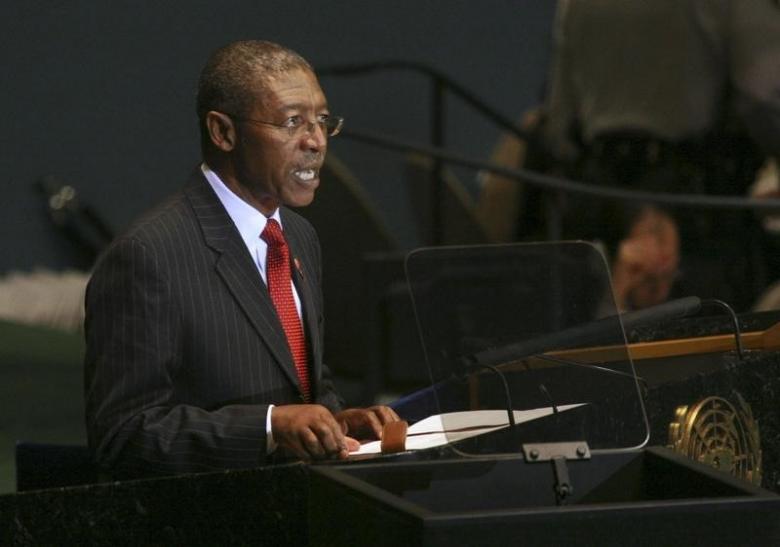 Prime Minister Loses Confidence Vote