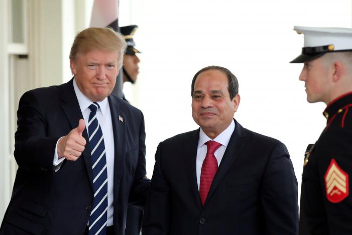 Trump tells Sisi U.S., Egypt will fight Islamist militants together