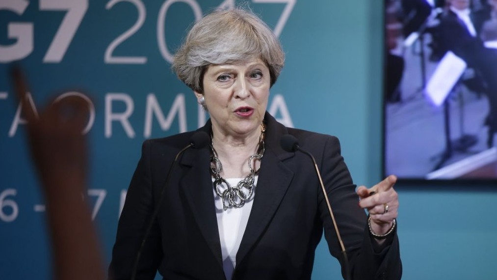 Britain Resumes Campaign Despite Attacks