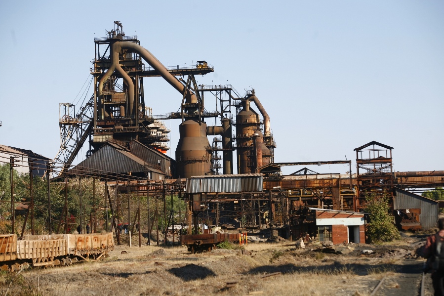 ZIMBABWE: Government to Privatize State-Owned Steel Firm