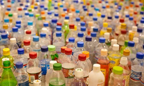 Rwanda Ministry of Environment  Bans the Use of Plastic Bottles