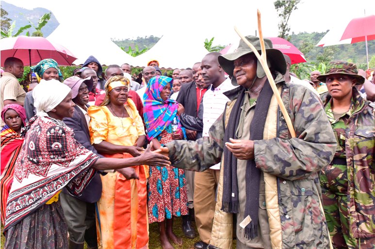 President Museveni apologises to the people of Bududa district