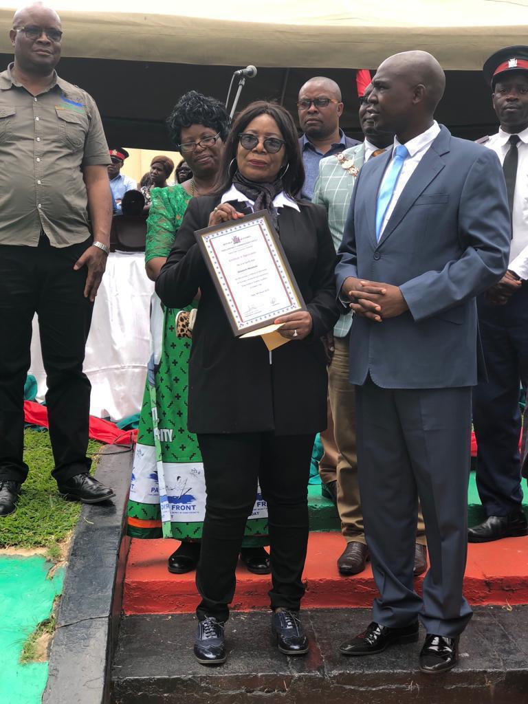 Dr Elizabeth Nkumbula Receives Award of Excellence