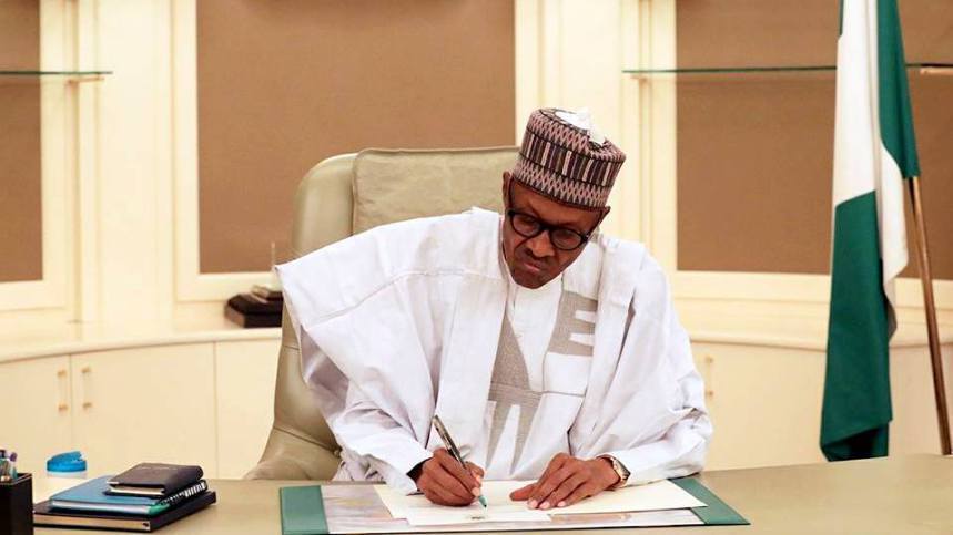 Buhari Signs 8.9 Trillion Naira Budget