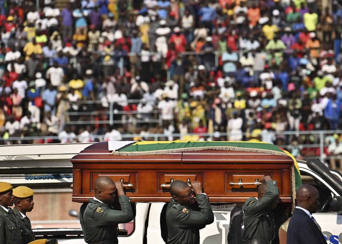 Mugabe’s Family Agrees To His Burial In National Monument