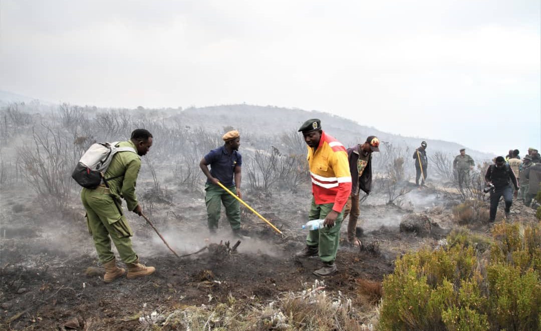 Tanzania Fire: – Kilimanjaro Firefighters Receive Food and Water Donation