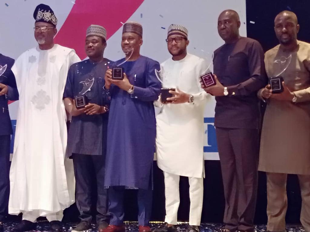 Ex-Vice President Abubakar, Governor Wike, Sam Ogrih, others receive Independent Newspaper Awards in Lagos