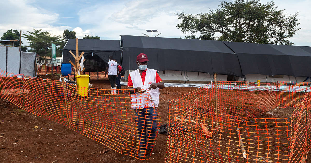 Ebola: Uganda Locks Down Districts