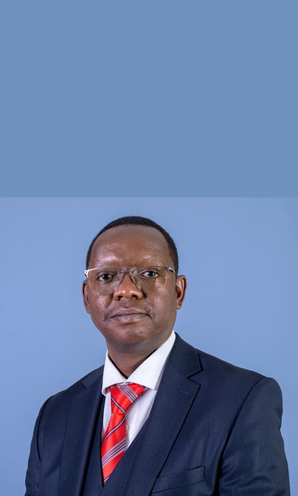 Dr. Bruno Linyiru, OGW Honoured with the African Regulatory Leadership Excellence Award (Agricultural Sector Development) at the 15th ALM Persons of the Year Ceremony