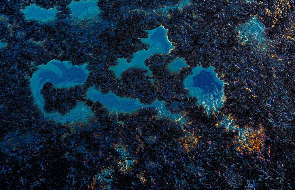 Oil Price Rally Gives Algeria Fiscal Breathing Space for Investment