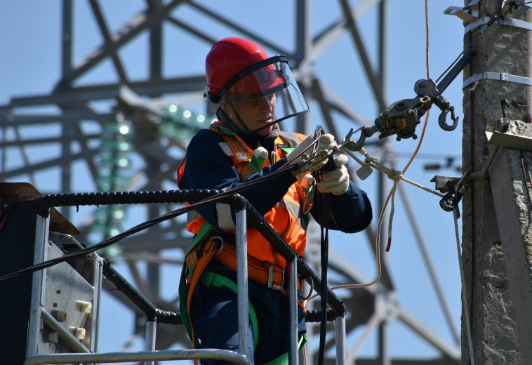 Electricity for Growth: The Ambitious Drive to Connect 300 Million Africans